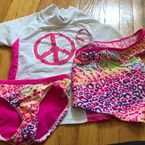 Really cute 3 piece bathing suit size 5/6